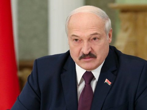 Lukaşenko səlahiyyətlərinin bir hissəsini bölüşməyə HAZIRDI