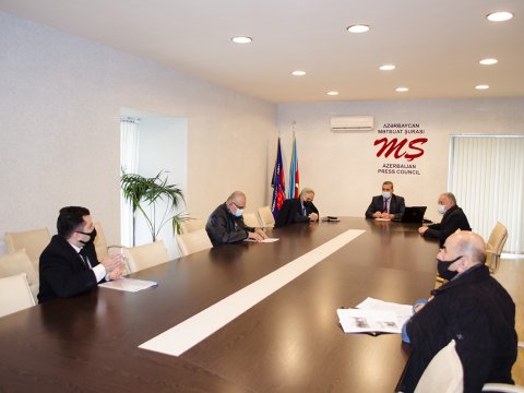Mətbuat Şurasında şikayətlərə baxıldı  