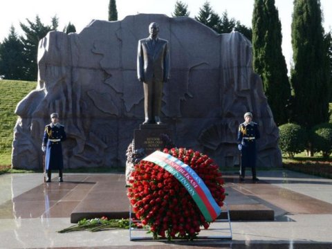 İlham Əliyev və Ərdoğan Fəxri xiyabanda...