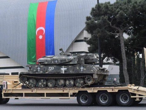 “Müharibə başlasa, azərbaycanlılar bizim tankları Bakıda görəcəklər” - Doğrudan da o tanklar Bakıdadır!  