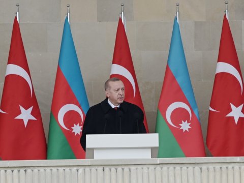 Ərdoğanın Zəfər paradında söylədiyi şeir İranı QICIQLANDIRDI  