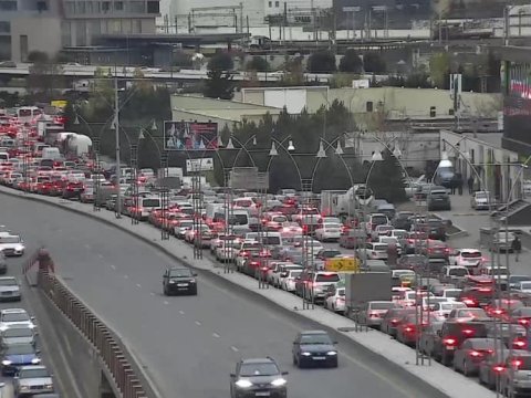 Bakıda bu yollarda tıxac var - SİYAHI