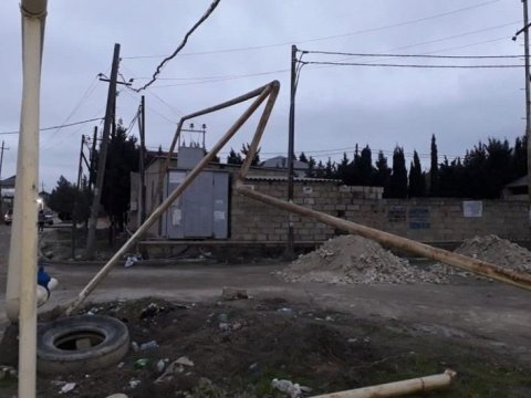 Traktor Abşeronu qazsız qoydu