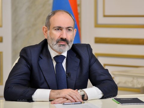 “İstefa verən deyiləm”