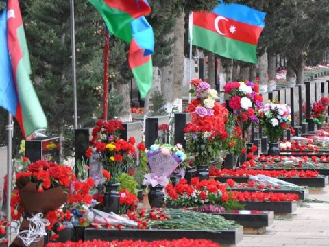 Müdafiə Nazirliyi şəhidlərin yeni siyahısını YAYDI