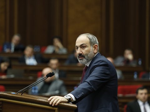 Paşinyan parlamentdə qapalı görüş keçirəcək