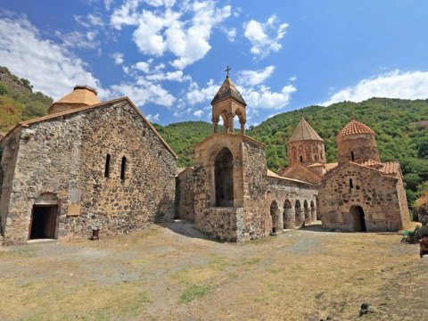 Xudavəng monastır kompleksi talan edilib – Nazirlikdən BƏYANAT