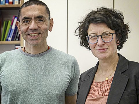 Peyvəndi tapan türk həkimlər “ilin adamları” seçildilər