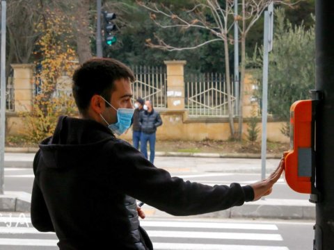 Bakıda yeni svetofor obyektləri quraşdırıldı - FOTO