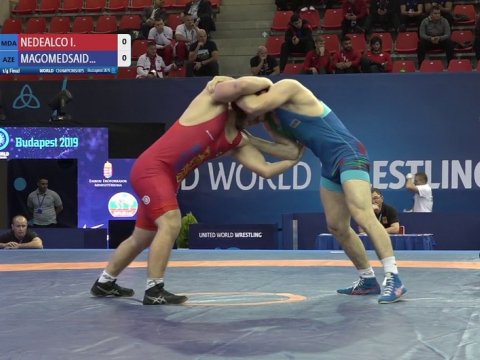 Güləşçimiz bürünc medal üçün mübarizə aparacaq