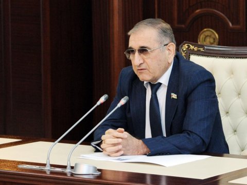 Parlamentin iclasında gündəlik ətrafında məsələlərin müzakirəsi səsvermə ilə olmalıdır - Tahir Rzayev