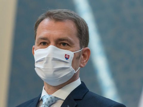 Slovakiyanın baş naziri koronavirusa yoluxdu