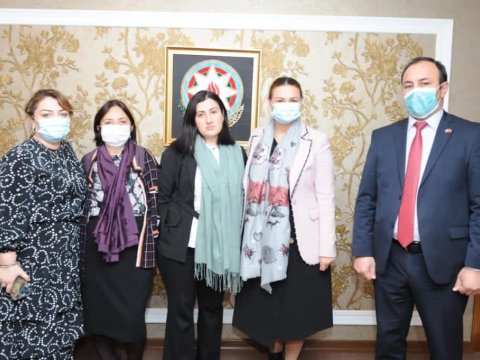 Qənirə Paşayeva Şəhid Cəbrayıl Dövlətzadənin anası ilə görüşüb - FOTO