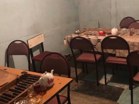 Karantin rejimini pozan çayxana cərimələndi