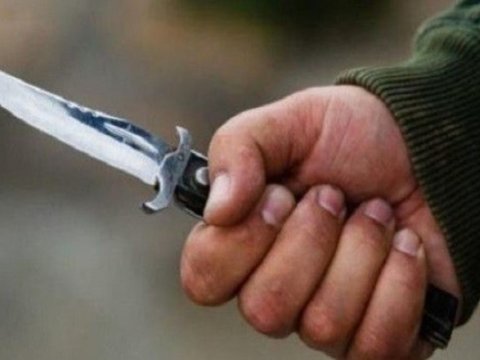 Bakıda kişi bıçaqlandı