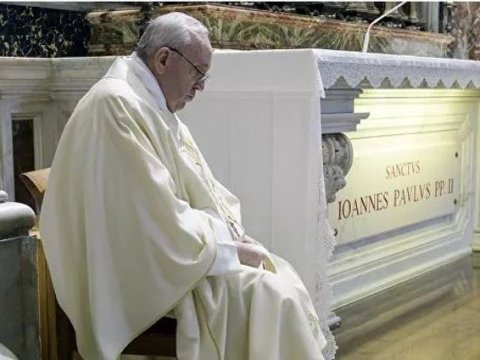 Roma Papası Milad bayramına qarşı münasibəti qınadı