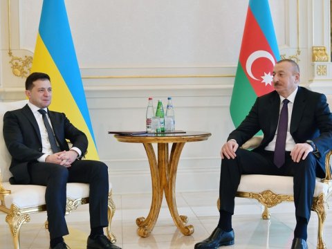 Zelenski İlham Əliyevi Kiyevə dəvət etdi