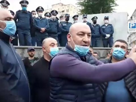 Paşinyana etiraz edən mer azadlığa buraxılmadı