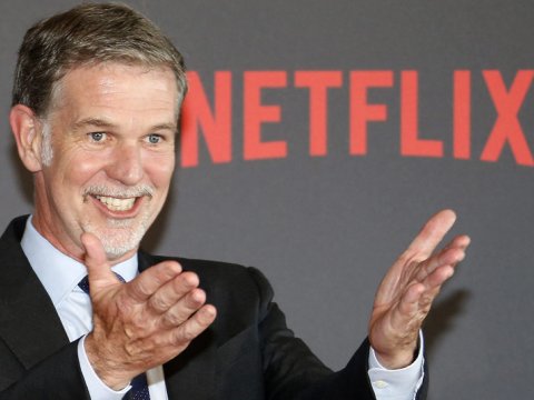 “Netflix”in səhmləri 225 mlyon dollara satılıb 