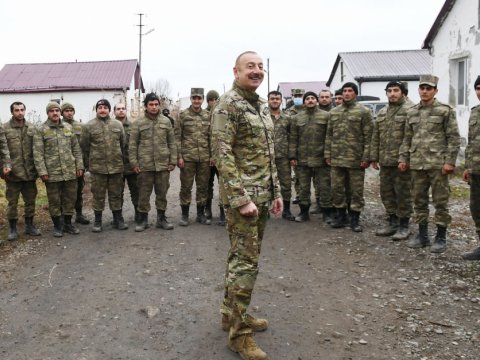 Prezidentin əsgərlərlə SÖHBƏTİ
