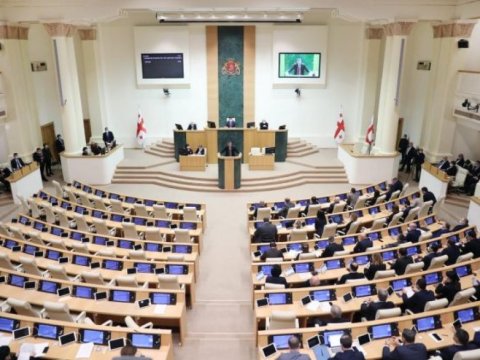 Gürcüstan parlamenti yeni hökumətin tərkibini təsdiqlədi