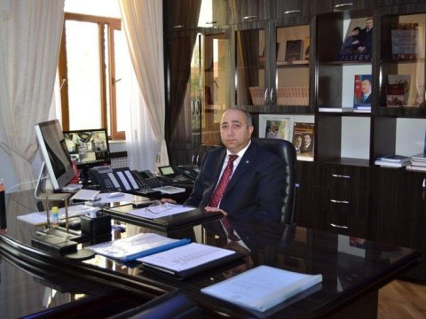 Tutulan keçmiş icra başçısının həbs müddəti uzadıldı