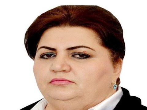 Qalmaqallı məktəb direktoru işdən çıxarıldı