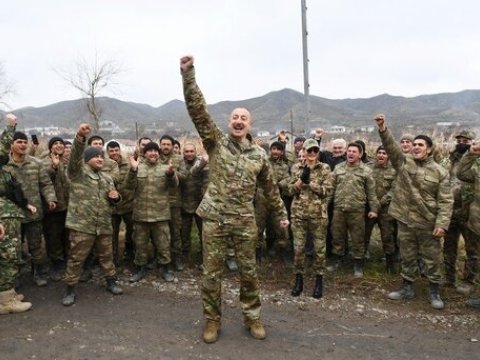 Bir qrup hərbçi “Hərbi xidmətlərə görə” medalı ilə təltif edildi - SİYAHI