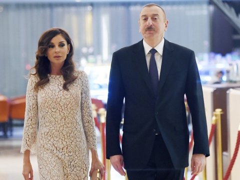 Milli Məclis Prezident və birinci xanımı TƏBRİK ETDİ