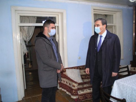 İcra başçısı şəhidin qardaşını işlə təmin etdi - FOTO