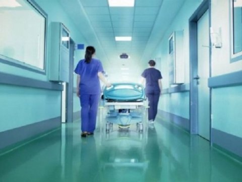 Sərxoş sürücü avtobusla ər və arvadı vurdu - ÖLƏN VAR