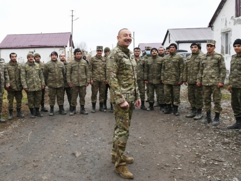 “Bəzi ölkələrin istəklərini yerə vururdum” - Prezident