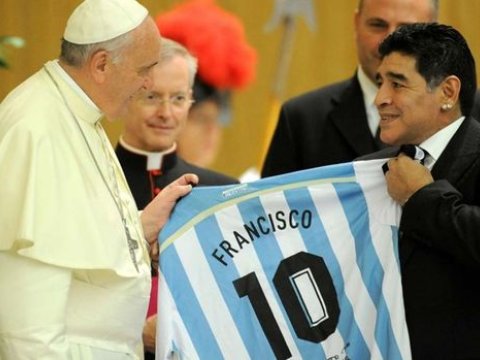 Maradona böyük çempion idi - Papa