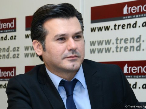 Baş redaktorun vəziyyəti yaxşılaşdı -  palataya köçürüləcək