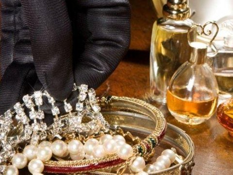 Şəmkirdə bibisinin evindən oğurluq edən şəxs saxlanılıb