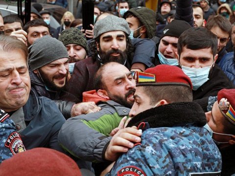 “Paşinyan kimi anormalla heç bir ölkə danışıq aparmaz” - Ermənistan müxalifəti