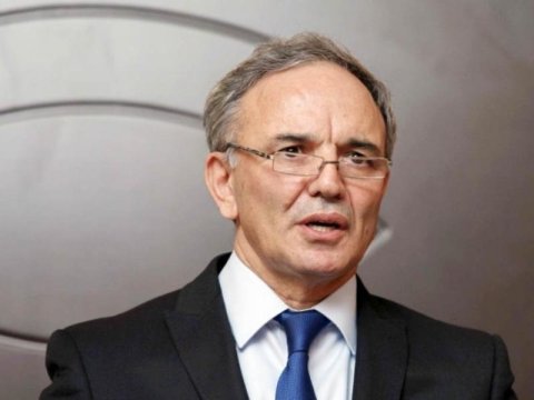 Əflatun Amaşov: “Rusiya qabrelyanovları ayağına bağlasın” - ETİRAZ