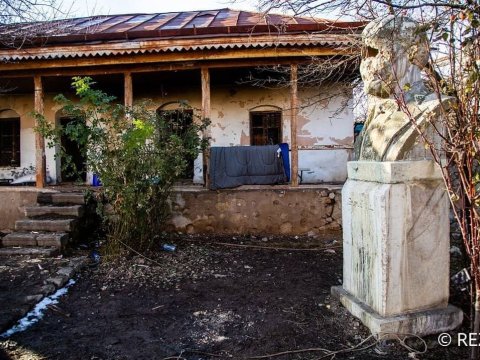 Bülbülün dağıdılmış ev-muzeyi - FOTOLAR