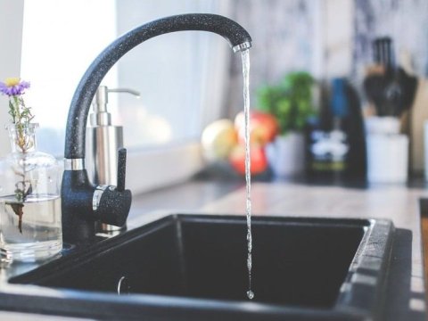 Su kəmərində qəza: Bakının bir hissəsi susuz qaldı