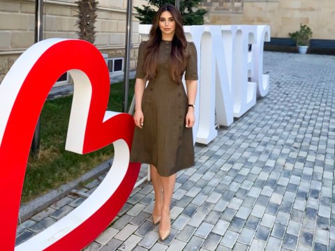 UNEC-in ikili diplom proqramının məzunu: “Optimist insan hər bir çətinlikdə imkanları görür”
