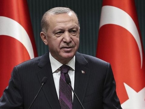 Ərdoğan: “Avropa və ABŞ-da yaşananlar Türkiyəyə qarşı ikili standartı təkrar gün üzünə çıxardı”