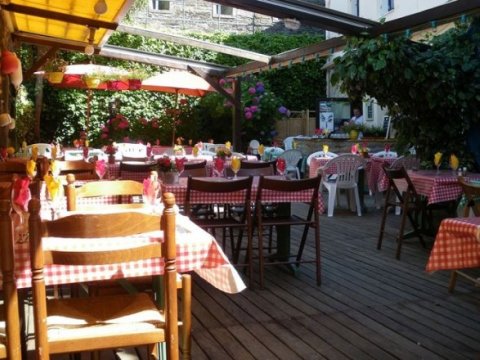 Biləsuvarda  kafe sahibi müştərilərlə birgə cərimələndi