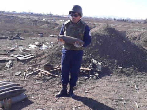 Cəbhəboyu ərazilərdə partlamamış mina və mərmilər tapıldı