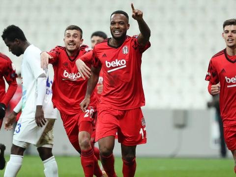 İstanbul klubları 1/4 finalda