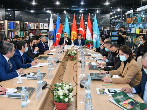Türk dövlətlərinin müstəqilliyinin 30-cu ildönümü ilə bağlı konfrans keçirildi