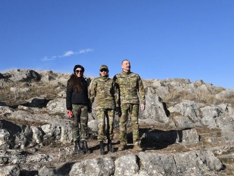 Prezident və ailəsi Cıdır düzündə - FOTOLAR