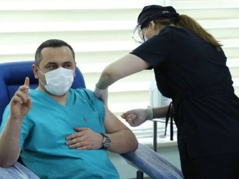 Azərbaycandakı vaksin COVİD-19-un yeni ştammı üçün də təsirlidir - Ramin Bayramlı