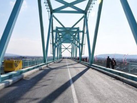 Azərbaycanla İran arasında yeni avtomobil körpüsü tikiləcək