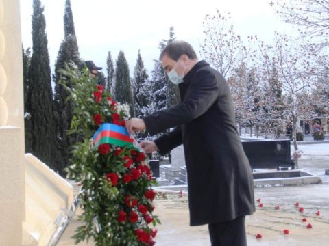 Gəncədə 20 Yanvar şəhidlərinin xatirəsi anılıb - FOTOLAR