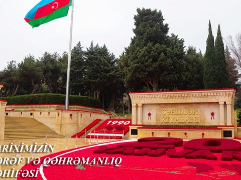 DTX əməkdaşları Şəhidlər xiyabanını ziyarət etdilər